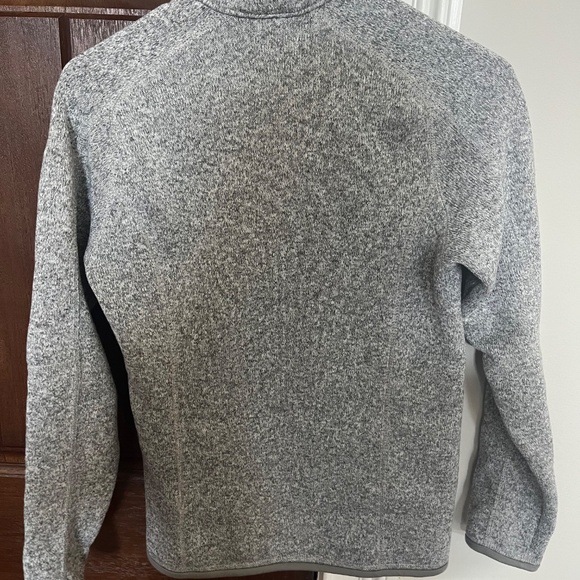 Women's Patagonia Quarter Zip - Picture 3 of 3
